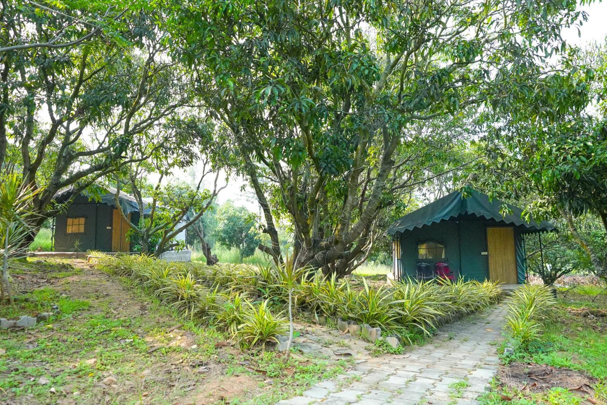 Bana The Wild Waters Hotel Muduvādi Buitenkant foto