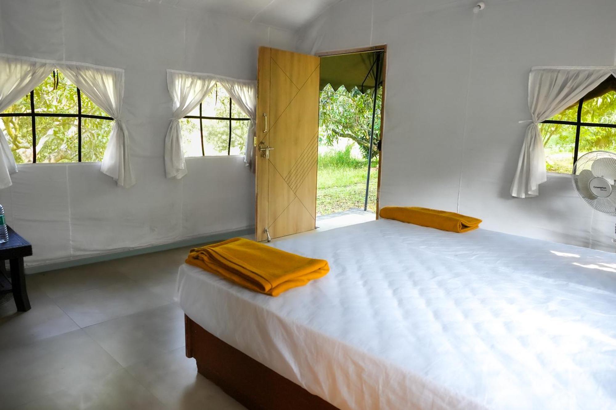 Bana The Wild Waters Hotel Muduvādi Buitenkant foto